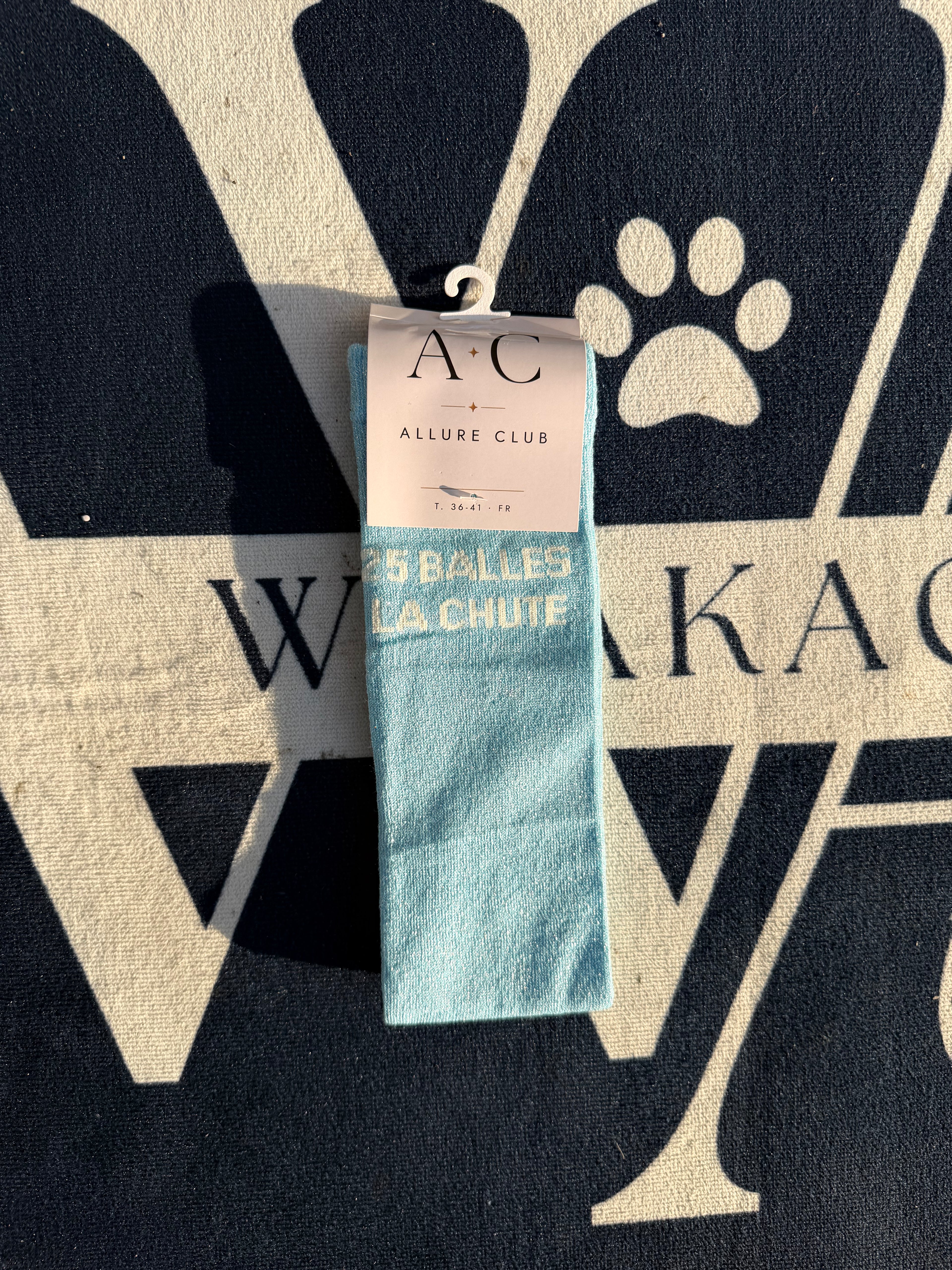 Chaussettes d'équitation bleu ciel femme 25 balles la chute à plat