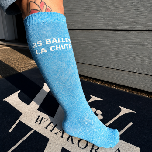 Chaussette d'équitation bleu 25 balles la chute portée sous le genou