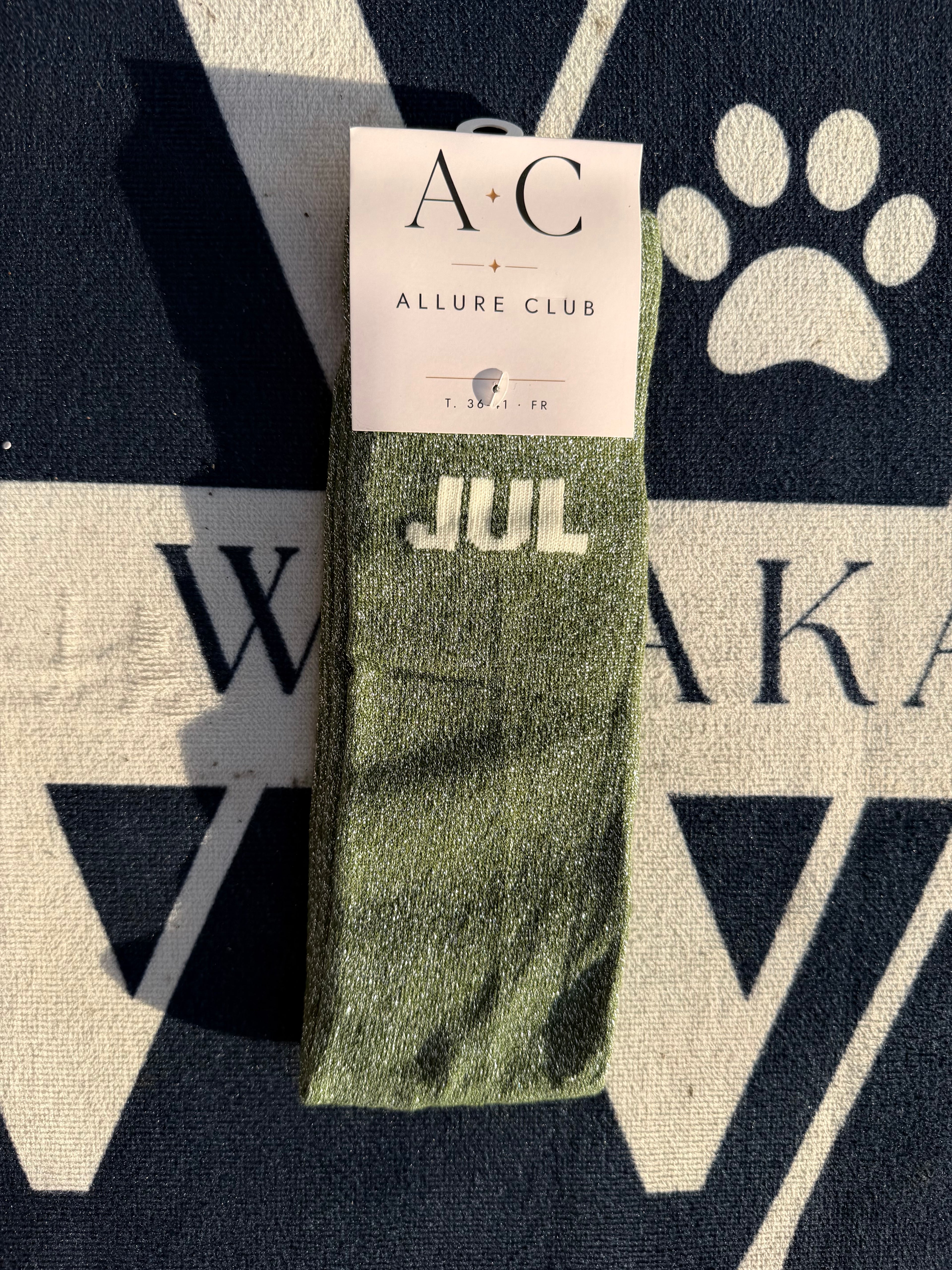 Chaussettes d'équitation verte Jul à plat
